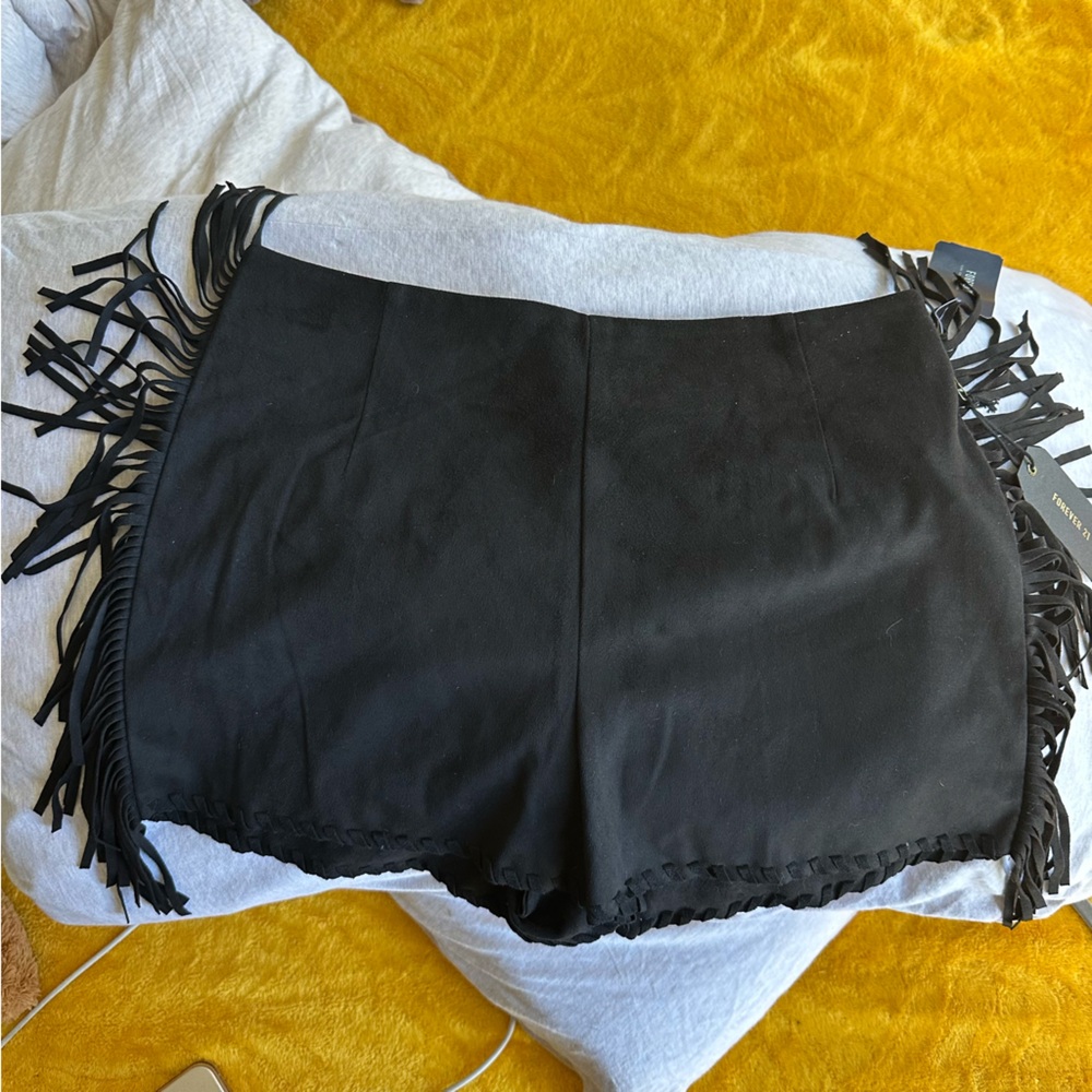 NEW F21 soft black fringe tassel shorts Forever 21 Black Textured Skirt